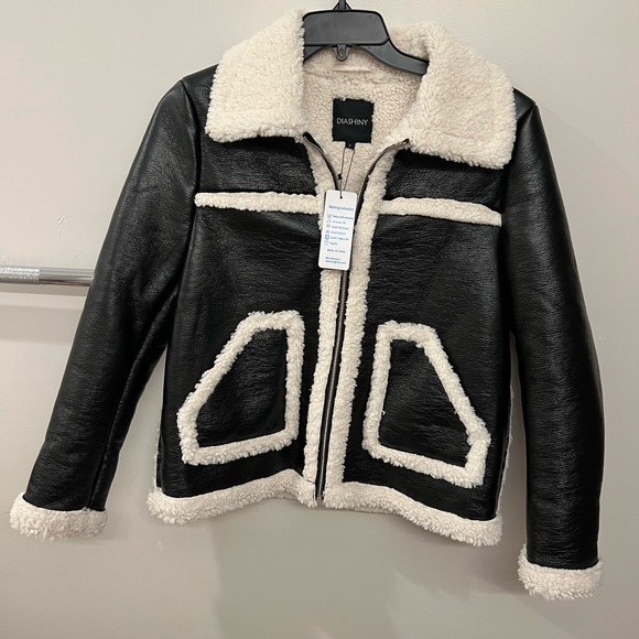 New woman’s winter jacket size large - Picture 7 of 10